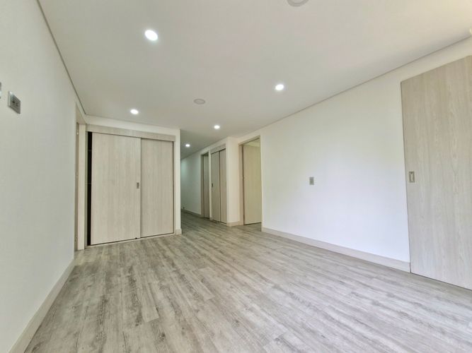 Apartamento de 3 alcobas en venta en Vizcaya, Medellín, 170 m² · foto 3 de 21
