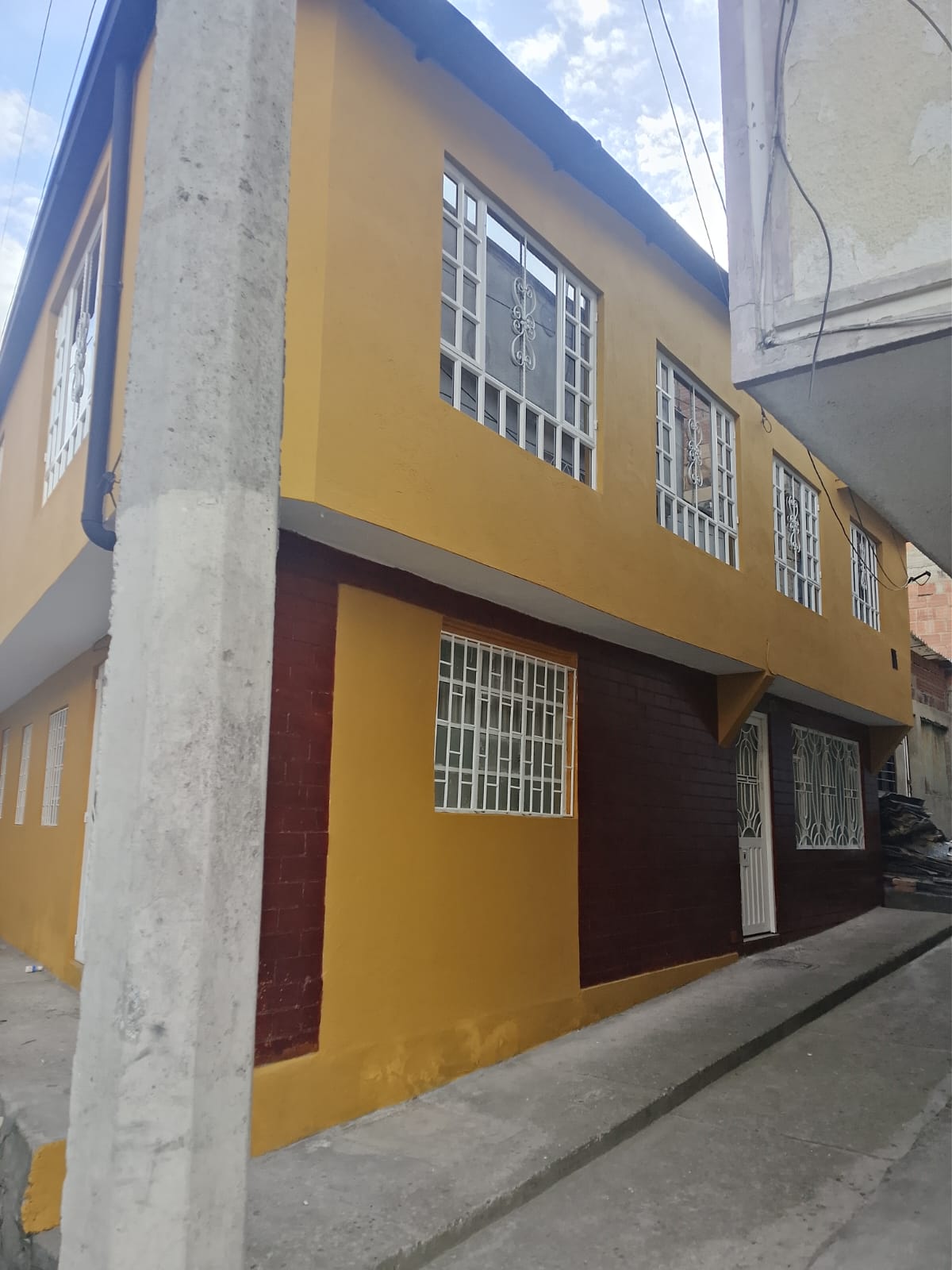 Casa en venta en Perdomo Alto, Bogotá · foto 2 de 12