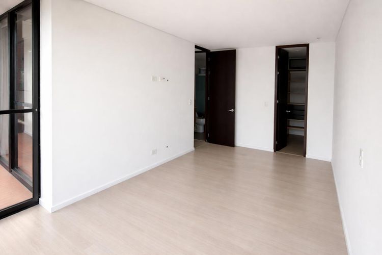Apartamento de 2 alcobas en arriendo en Loma Del Escobero, Envigado, 75 m² · foto 5 de 12
