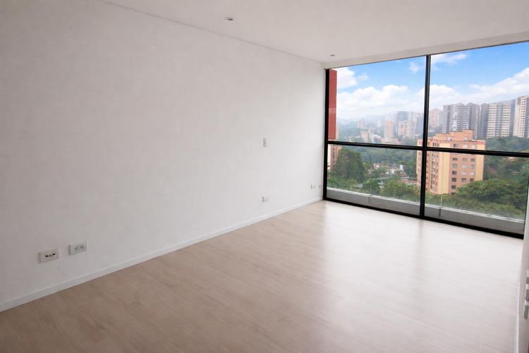 Apartamento de 2 alcobas en arriendo en Loma Del Escobero, Envigado, 75 m² · foto 6 de 12