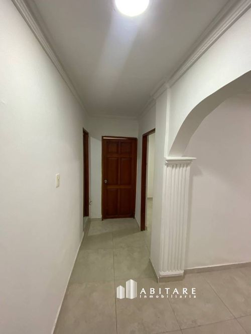 Casa de 4 alcobas en arriendo en Santa Lucia, Cartagena, 403 m² · foto 2 de 10