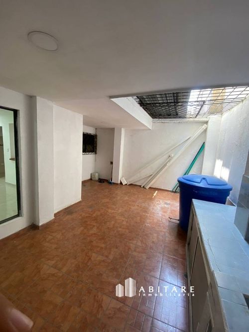Casa de 4 alcobas en arriendo en Santa Lucia, Cartagena, 403 m² · foto 7 de 10