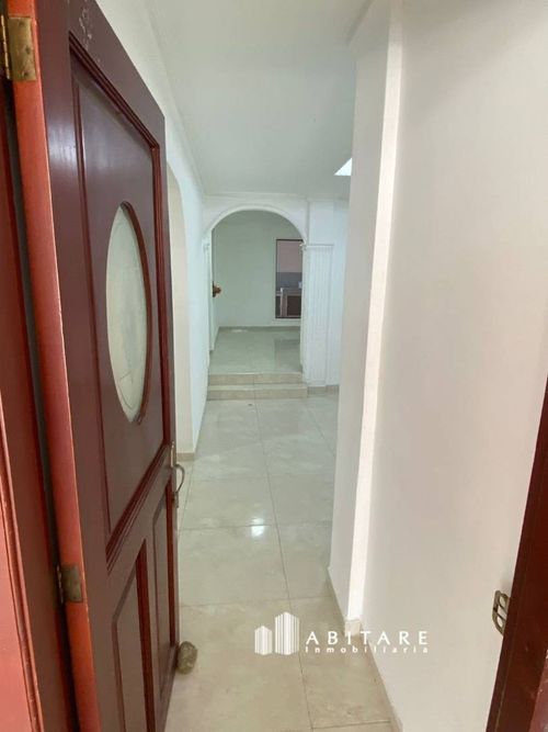 Casa de 4 alcobas en arriendo en Santa Lucia, Cartagena, 403 m² · foto 8 de 10