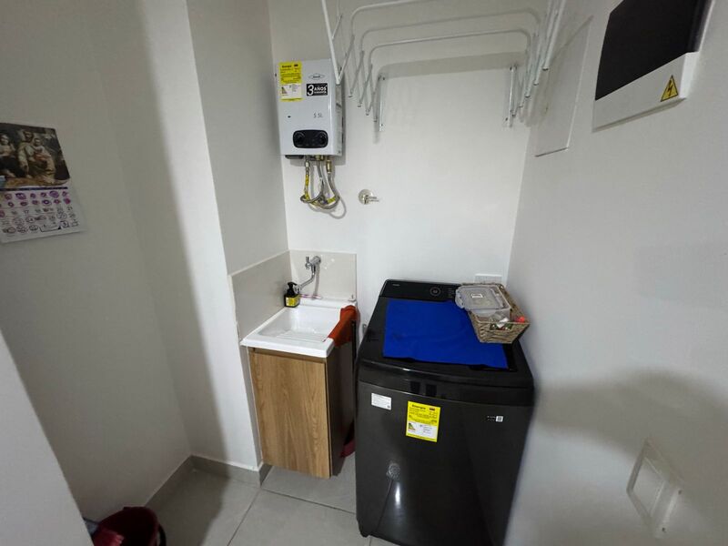 Apartamento en venta en Monteazul, Sabaneta · foto 8 de 9