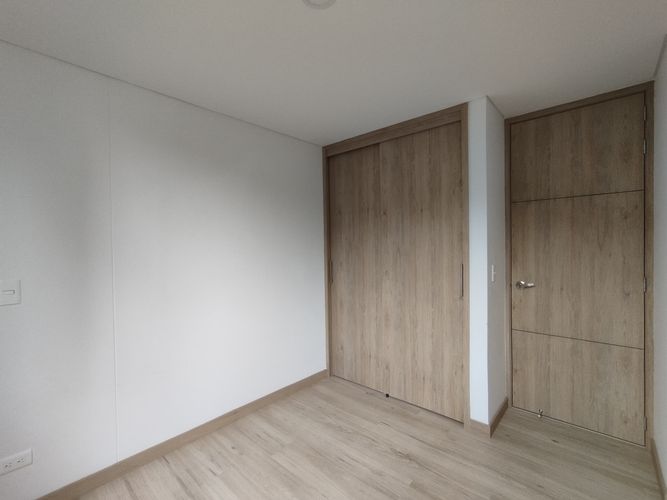 Apartamento de 2 alcobas en arriendo en Camino Verde, Envigado, 66 m² · foto 10 de 20