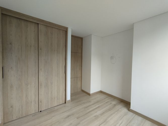 Apartamento de 2 alcobas en arriendo en Camino Verde, Envigado, 66 m² · foto 12 de 20
