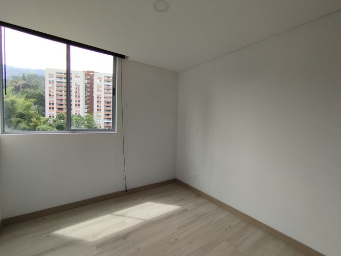 Apartamento de 2 alcobas en arriendo en Camino Verde, Envigado, 66 m² · foto 13 de 20