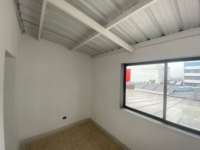 Local en arriendo en Sector Plaza De Bolivar, Pereira, 300 m² · foto 7 de 9
