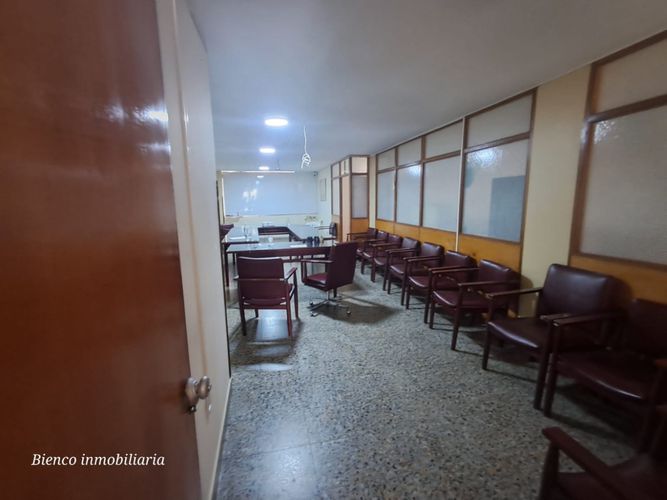 Edificio en arriendo en Garcia Rovira, Bucaramanga, 1300 m² · foto 11 de 16