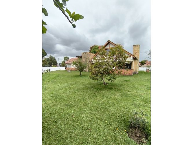 Casa de 4 alcobas en venta en San Jose De Bavaria, Bogotá, 350 m² · foto 11 de 24