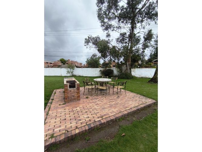 Casa de 4 alcobas en venta en San Jose De Bavaria, Bogotá, 350 m² · foto 13 de 24