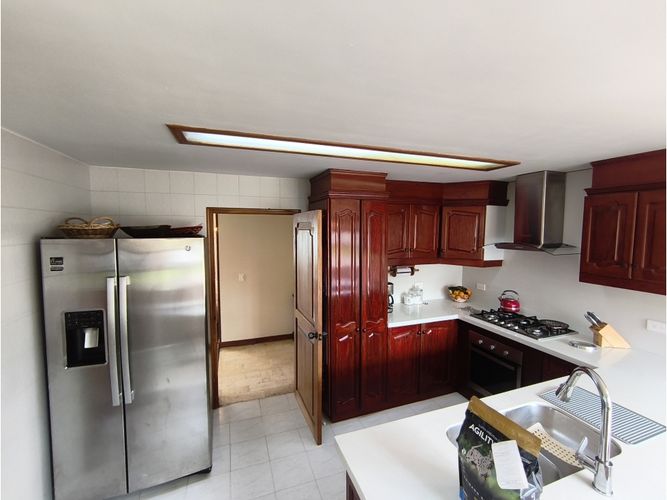 Casa de 4 alcobas en venta en San Jose De Bavaria, Bogotá, 350 m² · foto 14 de 24