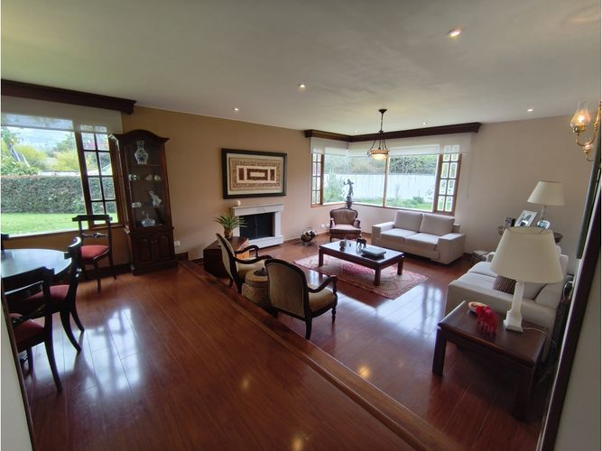 Casa de 4 alcobas en venta en San Jose De Bavaria, Bogotá, 350 m² · foto 22 de 24