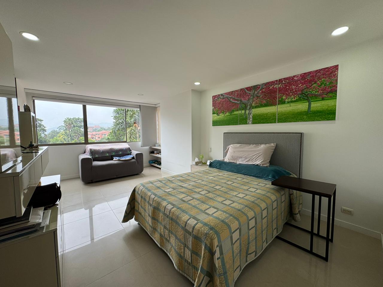 Apartamento en venta en El Poblado, Medellín · foto 3 de 11