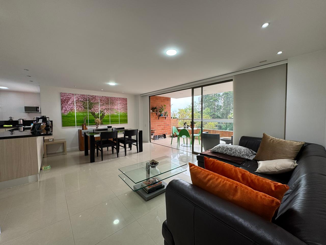 Apartamento en venta en El Poblado, Medellín · foto 9 de 11
