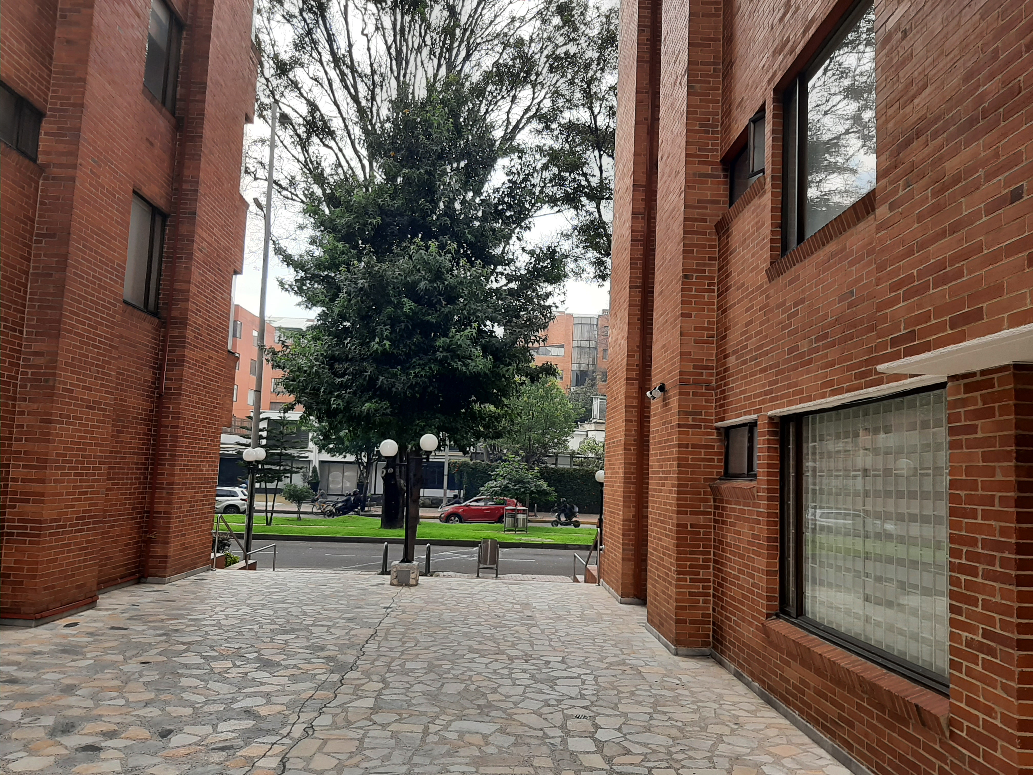 Apartamento en venta en El Chico, Bogotá · foto 2 de 21