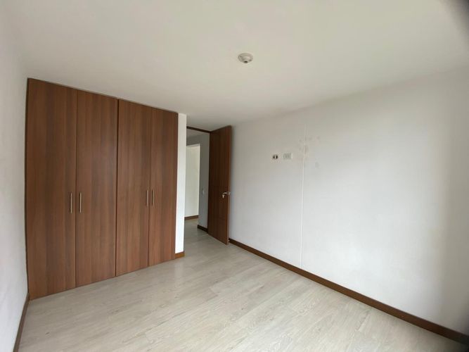 Apartamento de 2 alcobas en venta en Camino Verde, Envigado, 74 m² · foto 5 de 8