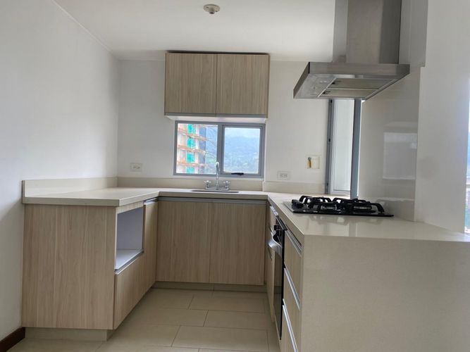 Apartamento de 2 alcobas en venta en Camino Verde, Envigado, 74 m² · foto 6 de 8