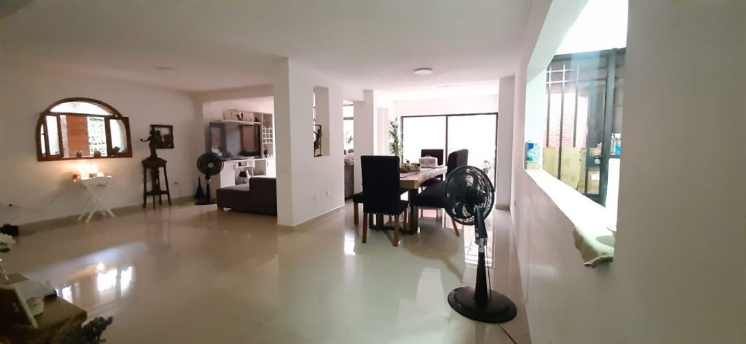 Casa de 4 alcobas en venta en San Joaquin, Cali, 340 m² · foto 6 de 24