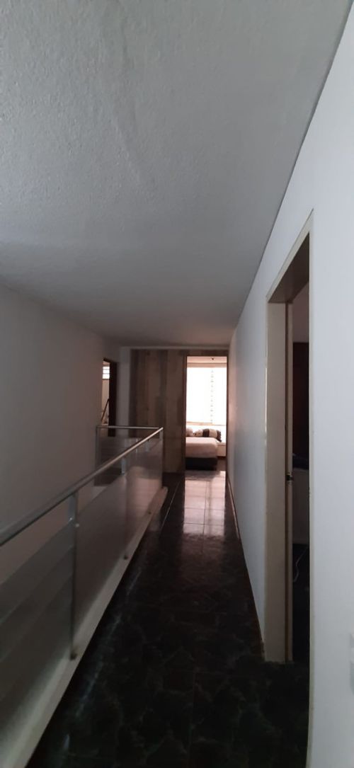 Casa de 4 alcobas en venta en San Joaquin, Cali, 340 m² · foto 9 de 24