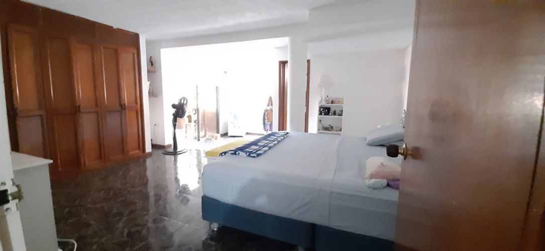 Casa de 4 alcobas en venta en San Joaquin, Cali, 340 m² · foto 19 de 24