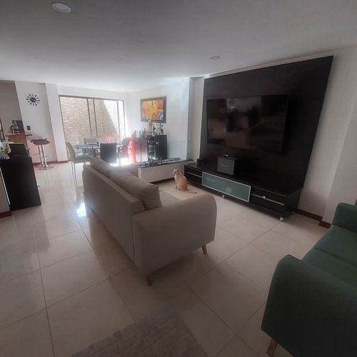 Apartamento de 3 alcobas en venta en Cota, 153 m² · foto 2 de 17