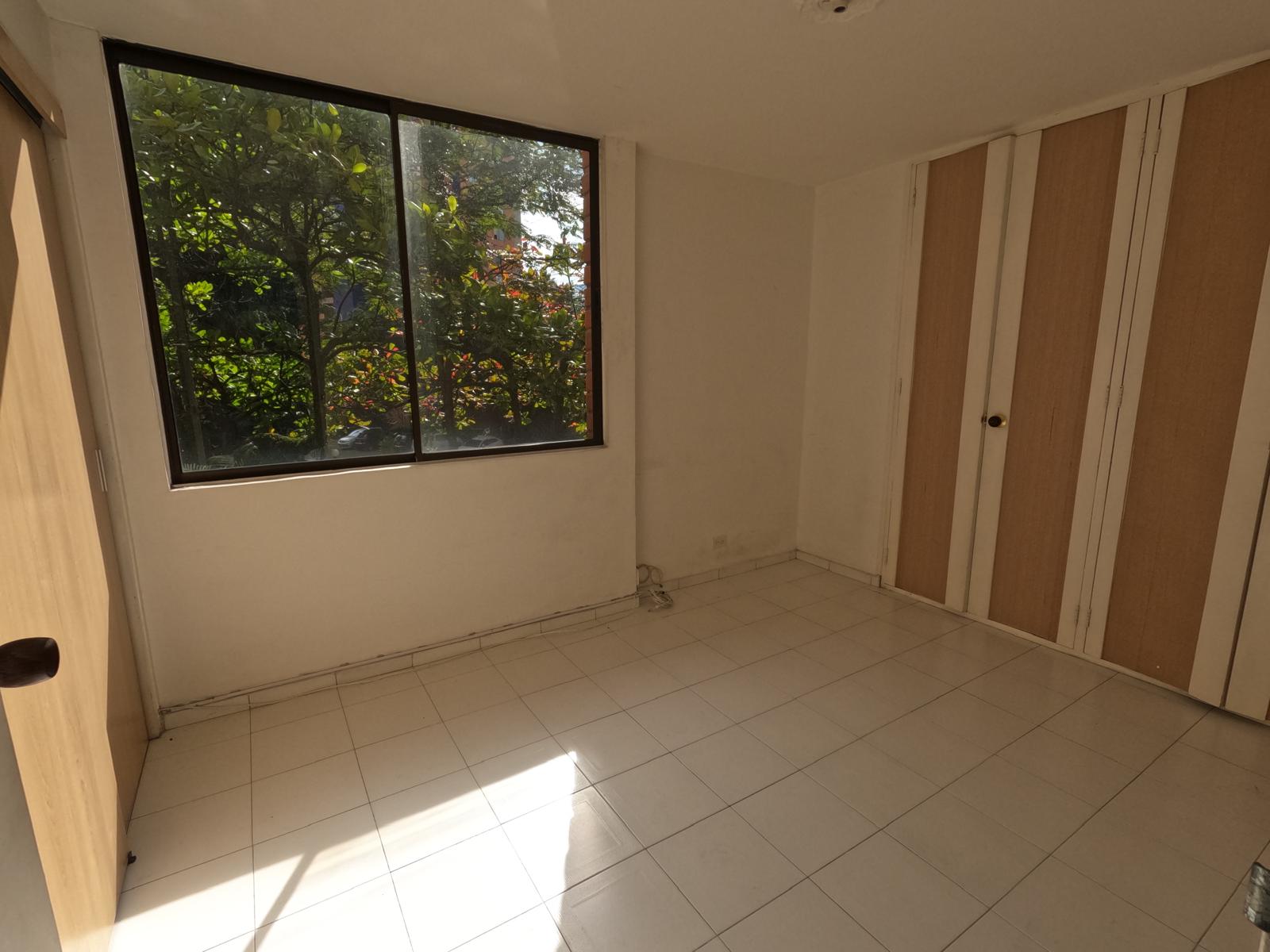 Apartamento en venta en El Portal, Envigado · foto 3 de 10