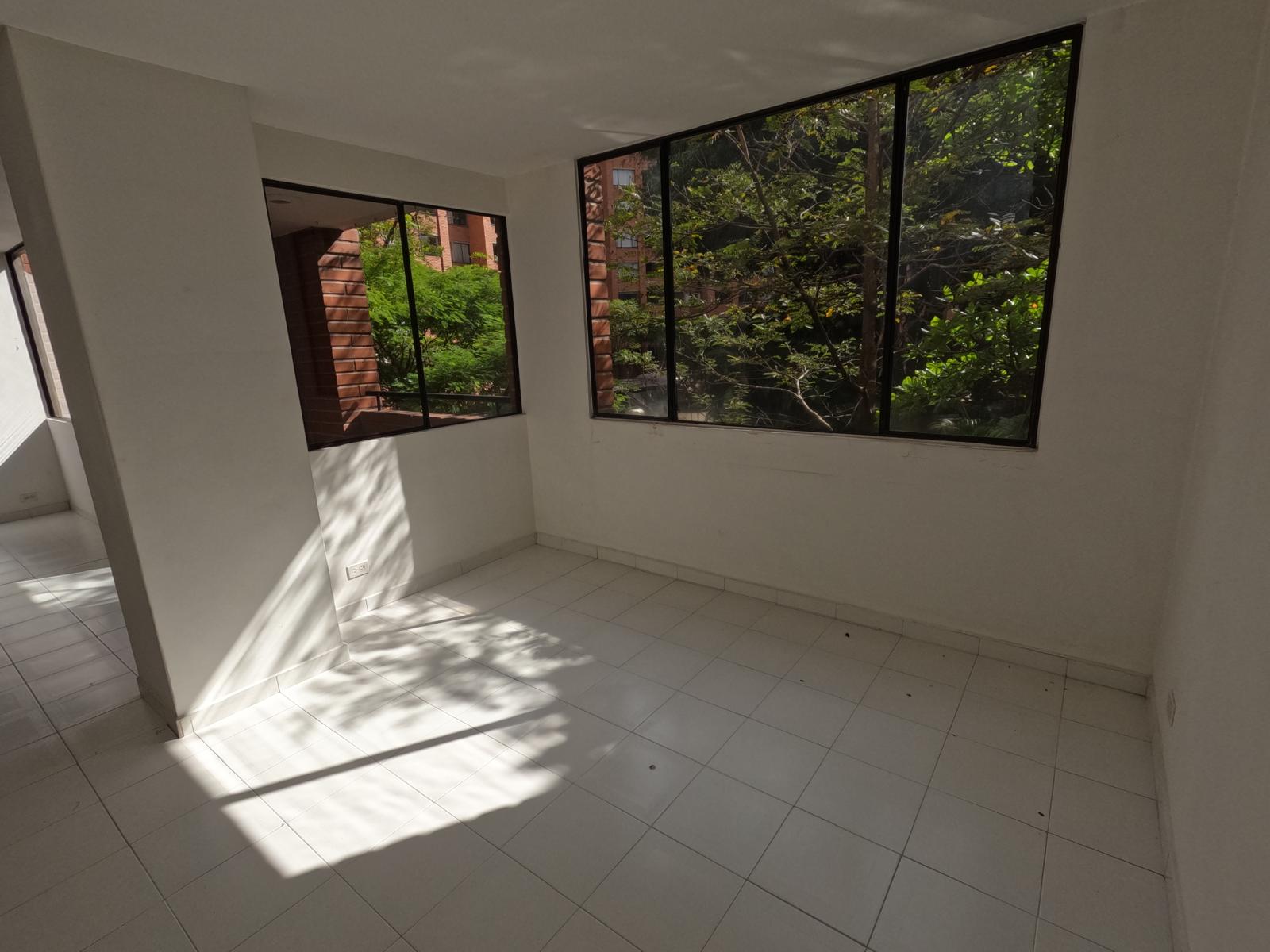 Apartamento en venta en El Portal, Envigado · foto 5 de 10