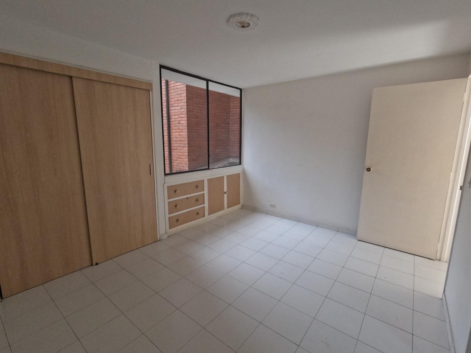 Apartamento en venta en El Portal, Envigado · foto 8 de 10