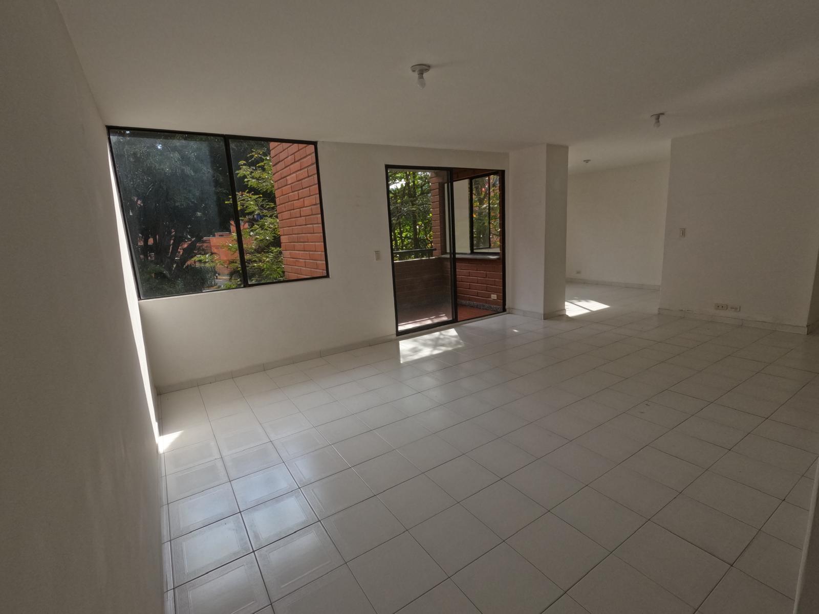 Apartamento en venta en El Portal, Envigado · foto 9 de 10