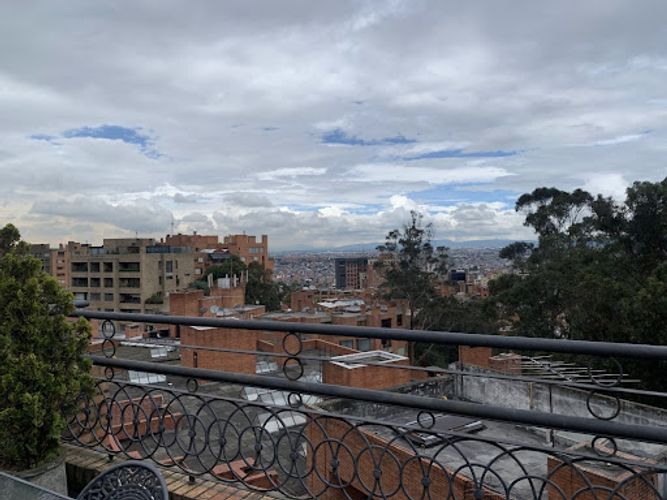 Apartamento en venta en Los Rosales, Bogotá · foto 6 de 24