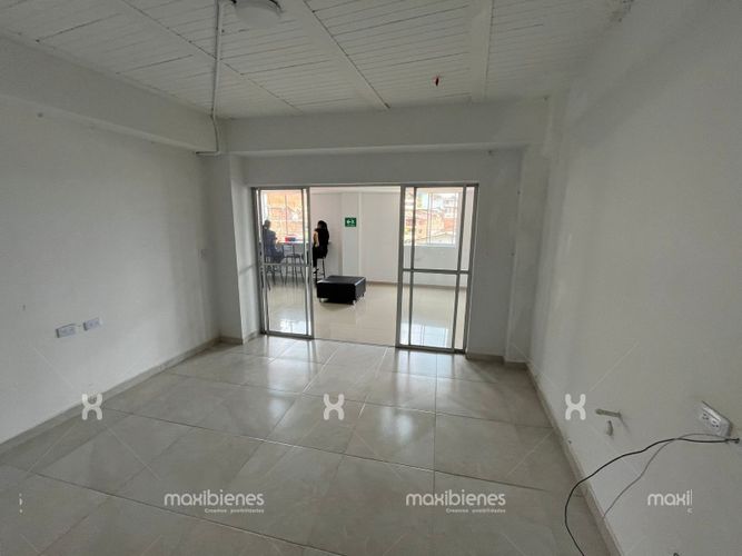 Local en arriendo en Cabecera Urbana San Cristobal, Medellín, 11 m² · foto 4 de 6