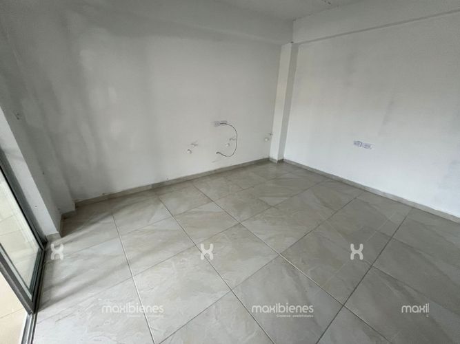 Local en arriendo en Cabecera Urbana San Cristobal, Medellín, 12 m² · foto 2 de 6