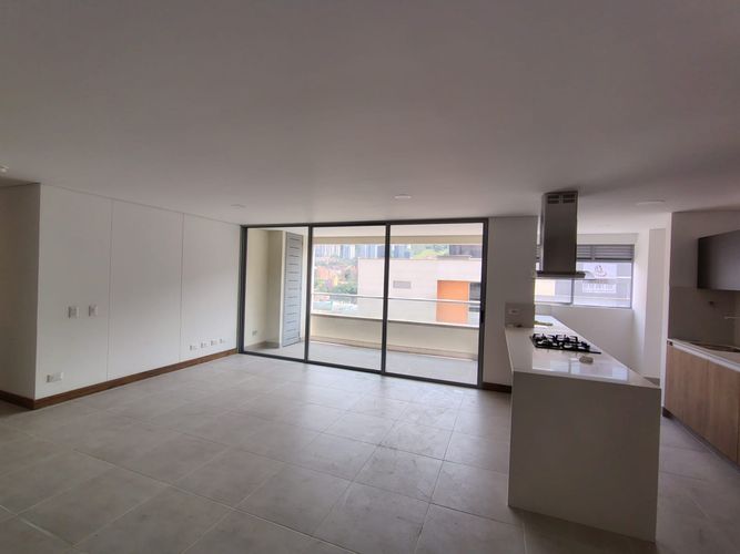 Apartamento de 3 alcobas en arriendo en El Poblado, Medellín, 116 m² · foto 6 de 24