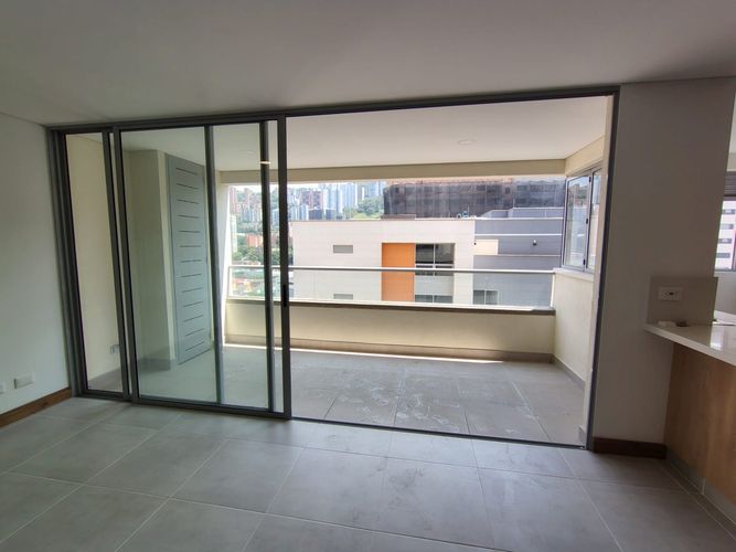 Apartamento de 3 alcobas en arriendo en El Poblado, Medellín, 116 m² · foto 9 de 24