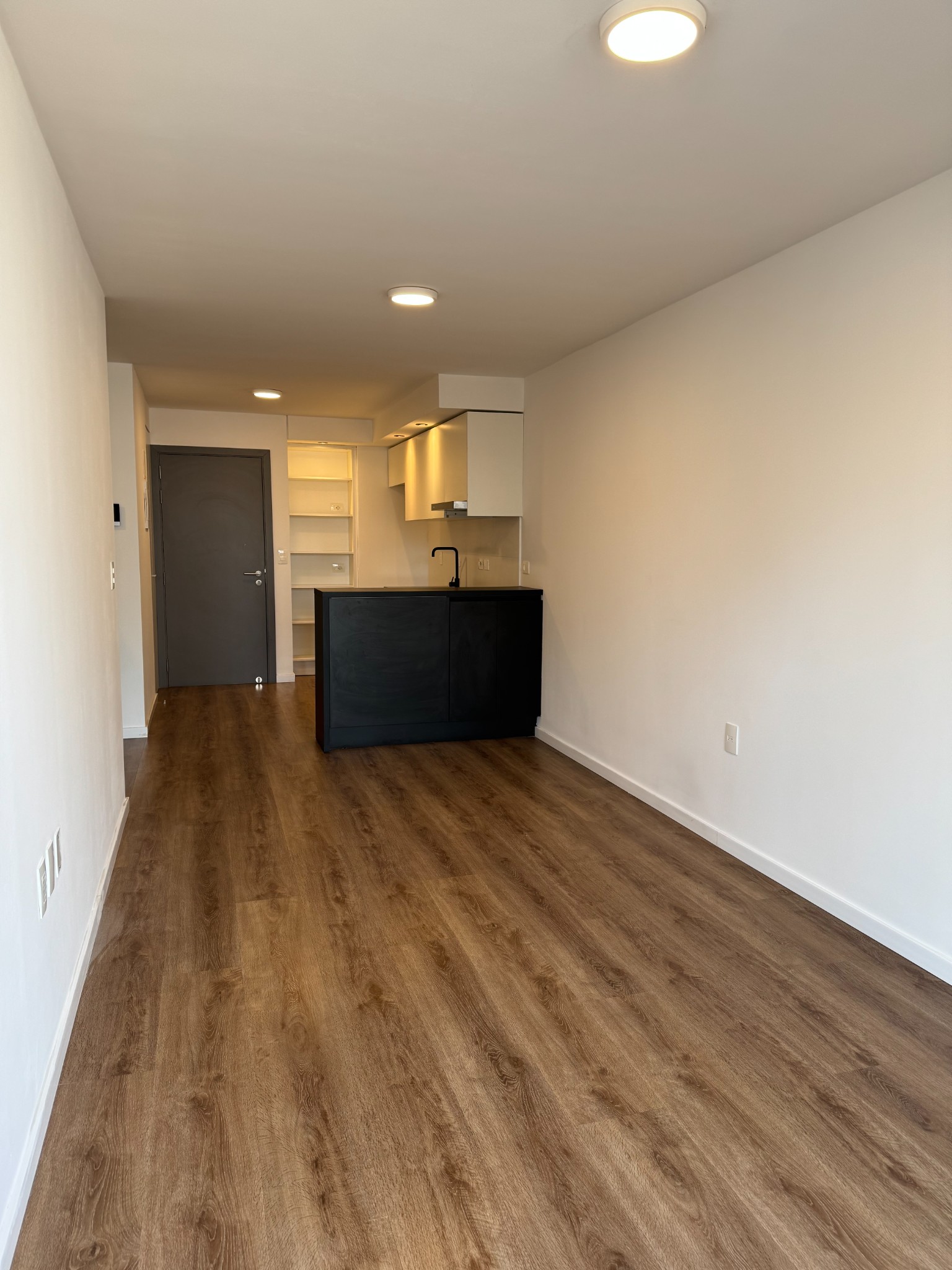 alquiler apartamento de un dormitorio y medio con terraza en cordón