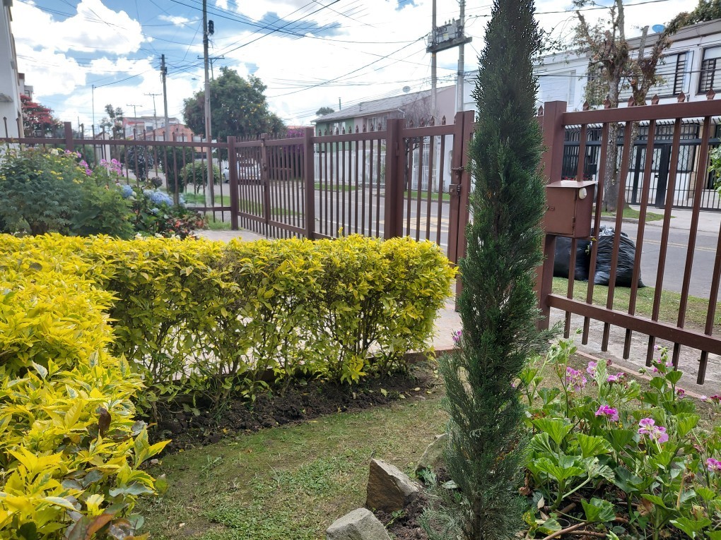 Casa en venta en San Nicolas, Bogotá · foto 3 de 24