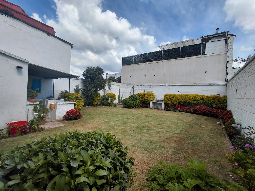 Casa en venta en San Nicolas, Bogotá · foto 12 de 24