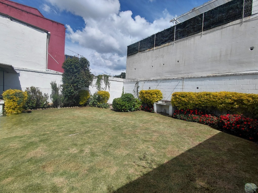 Casa en venta en San Nicolas, Bogotá · foto 14 de 24