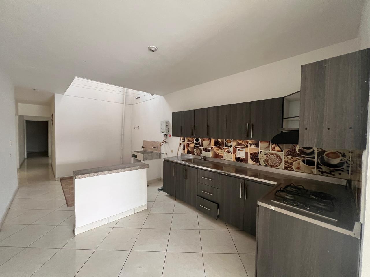 3BR House in Calasanz (80 m²)