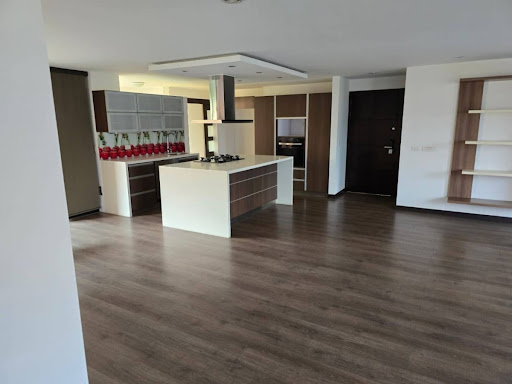 Apartamento en arriendo en Castropol, Medellín · foto 2 de 20