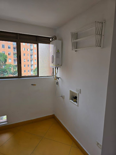 Apartamento en arriendo en Castropol, Medellín · foto 7 de 20