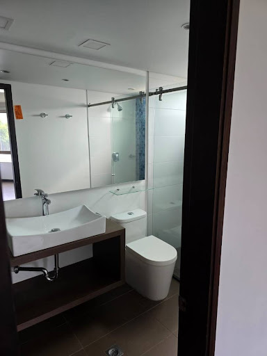 Apartamento en arriendo en Castropol, Medellín · foto 14 de 20