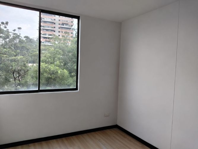 Apartamento de 3 alcobas en venta en El Poblado, Medellín, 80 m² · foto 14 de 19