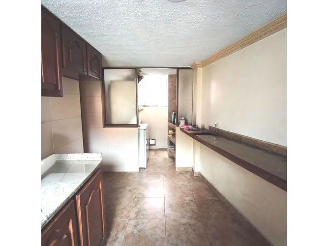 Apartamento de 3 alcobas en venta en Ingemar, Bogotá, 145 m² · foto 3 de 20