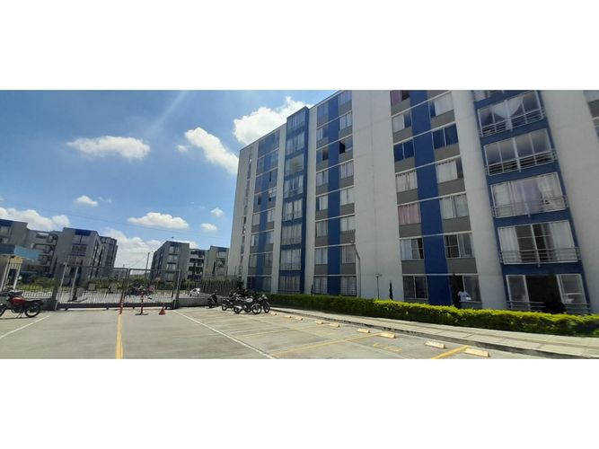Apartamento de 3 alcobas en venta en Belalcazar, Yumbo, 64 m² · foto 2 de 19