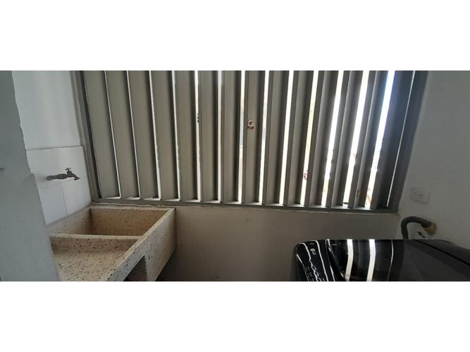 Apartamento de 3 alcobas en venta en Belalcazar, Yumbo, 64 m² · foto 13 de 19