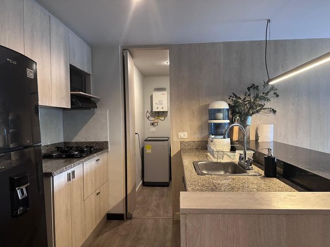 Apartamento de 2 alcobas en venta en Los Naranjos, Medellín, 74 m² · foto 8 de 15