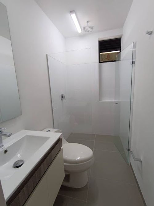 Apartamento de 3 alcobas en arriendo en Loma De Las Brujas, Envigado, 170 m² · foto 14 de 19