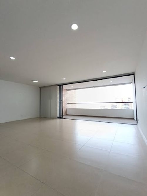 Apartamento de 3 alcobas en arriendo en Loma De Las Brujas, Envigado, 170 m² · foto 19 de 19